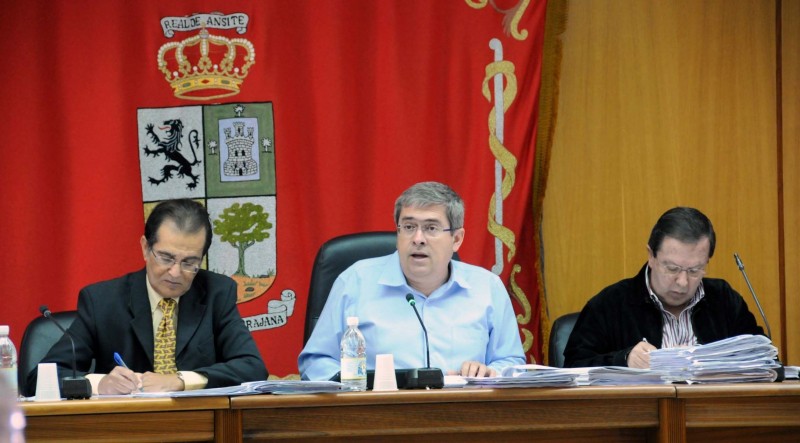 San Bartolom� cobrar� a los seguros por el servicio municipal de bomberos