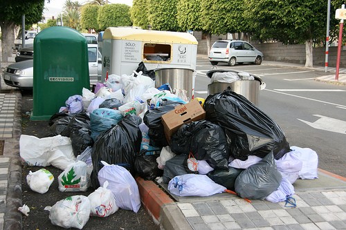 Huelga indefinida de recogida de basura en el Sureste 