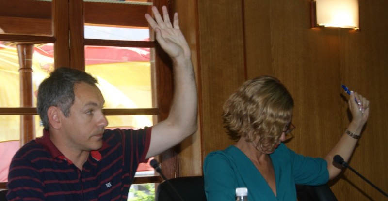 El PSOE vota no a cuatro millones en facturas fuera de presupuesto 