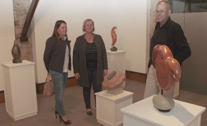 Antonio Rodr�guez inauguran la temporada de exposiciones en la Galer�a Casa Condal