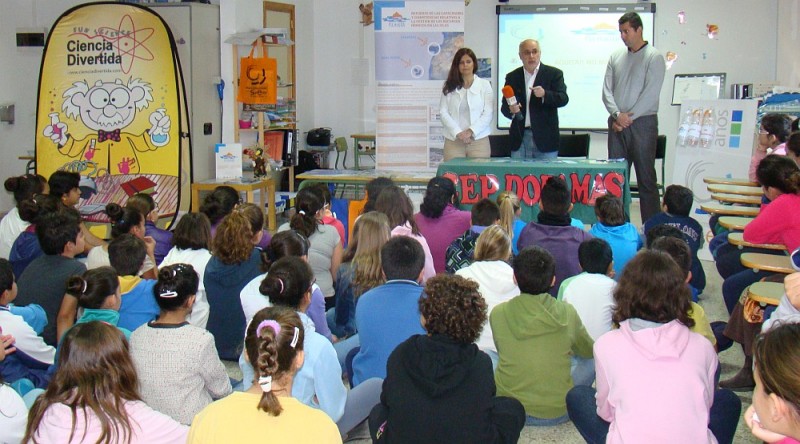 Ag�imes acoge la campa�a de sensibilizaci�n �Ag�ita, No Malgastes� 