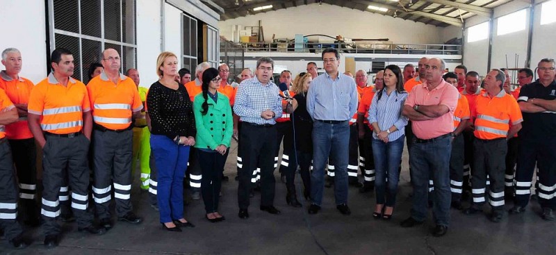 San Bartolom� de Tirajana dota de nuevo uniforme a todos los operarios del �rea de Servicios Municipales