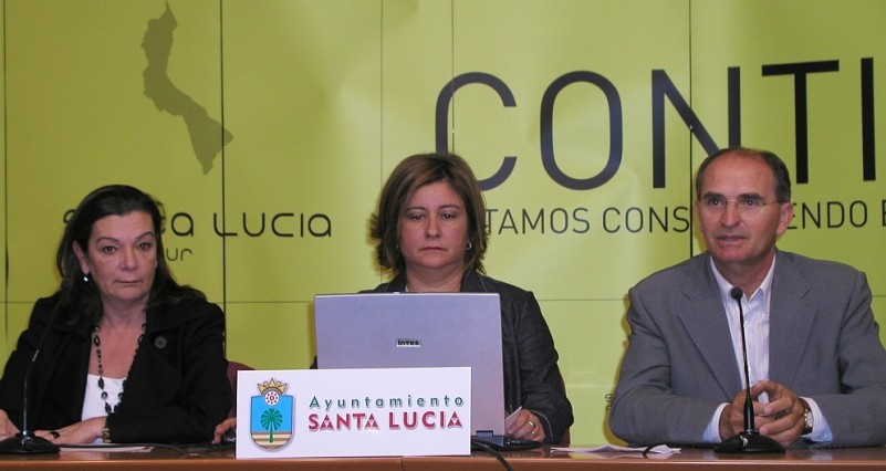 Silverio Matos destaca el �compromiso social y la entrega por un mundo mejor� de Saro Bola�os