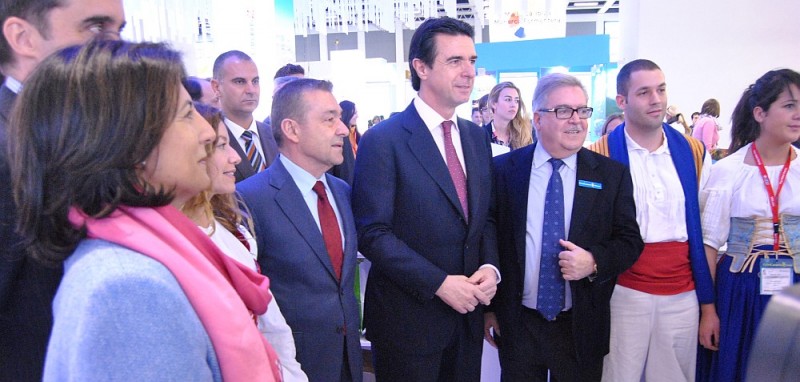 �No� rotundo a bajar las tasas aeroportuarias