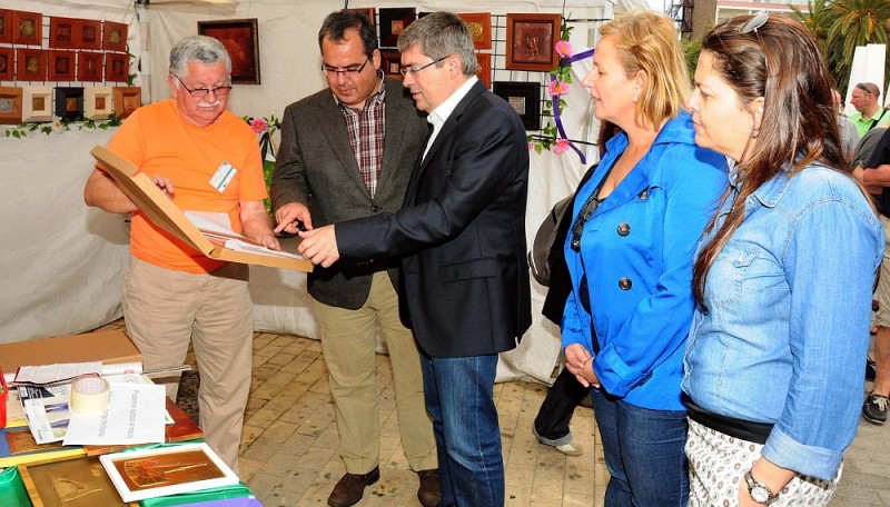 El Faro de Maspalomas acoge la Feria de Artesan�a Primavera Sur