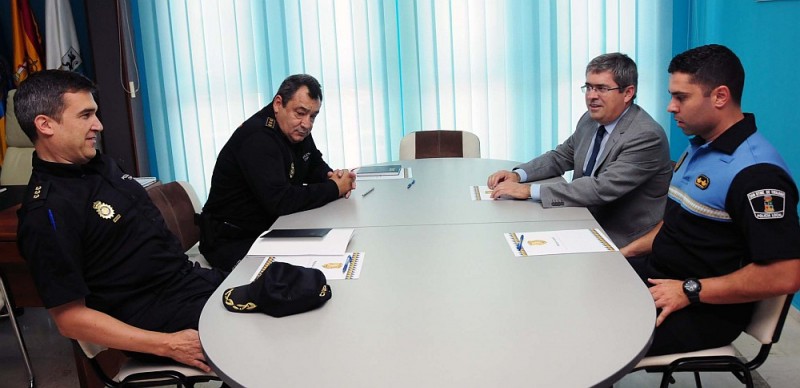 La polic�a Local y Nacional colaborar�n en la seguridad de Semana Santa