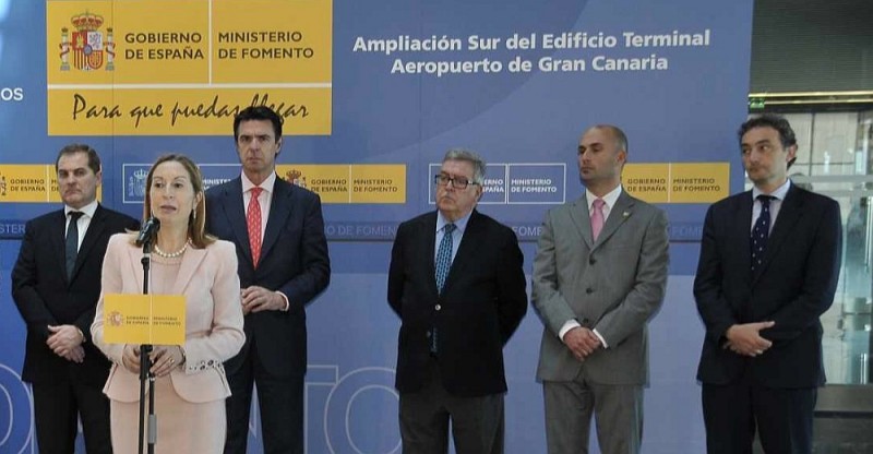 Fomento destina m�s de 200 millones de euros a la ampliaci�n del aeropuerto