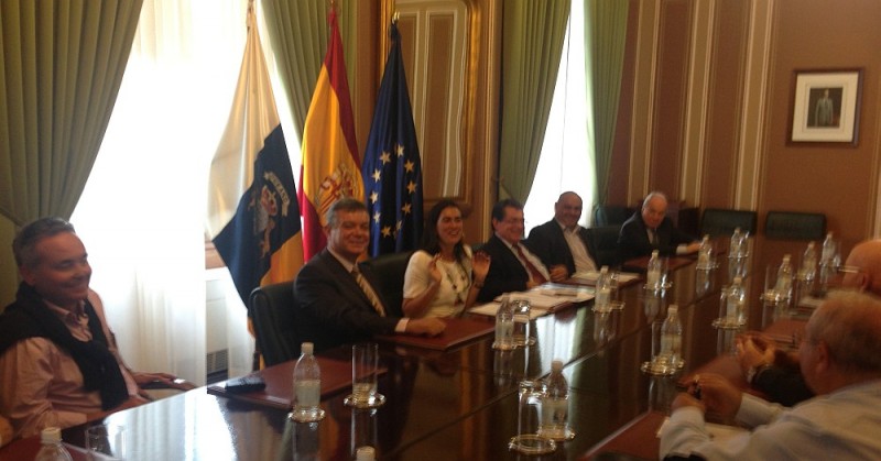 UNEC SIGLO XXI y FECAO denuncia la insoportable situaci�n de las empresas