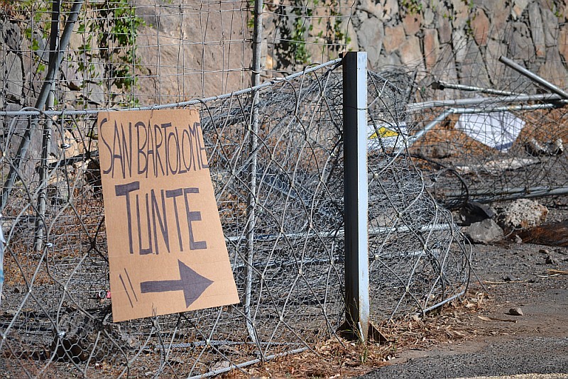 El Cabildo notifica a Santana Cazorla, el cierre urgente  de la carretera de acceso a Tunte