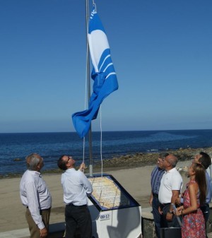 Seis playas y dos puertos deportivos obtienen la bandera azul en el sur