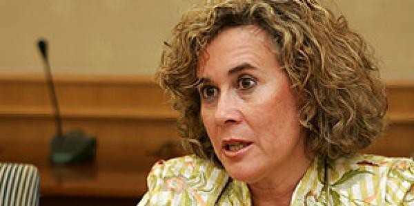 Julios critica �el doble lenguaje del PP en las jubilaciones de los profesionales sanitarios� 