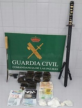 Detenien a tres hombres y una mujer por el robo de 60.000 euros