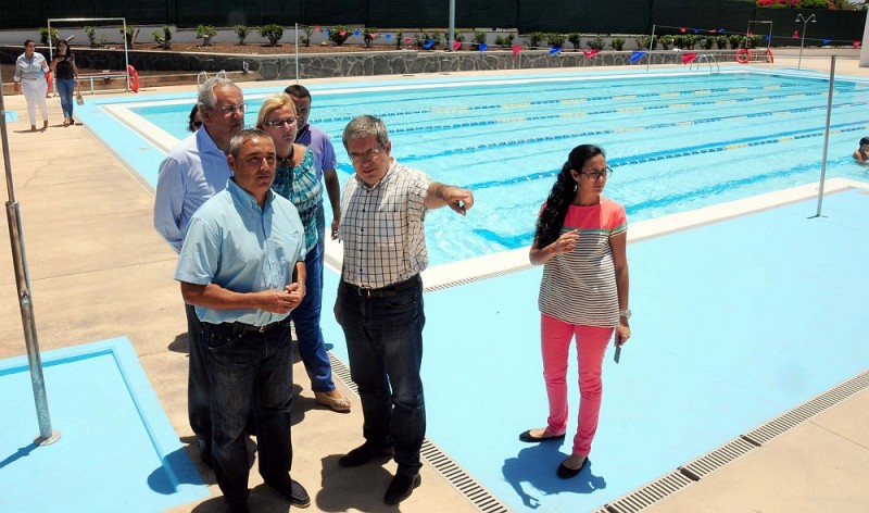 Re-inaugurada la Piscina Municipal de San Fernando tras las �ltimas reformas  