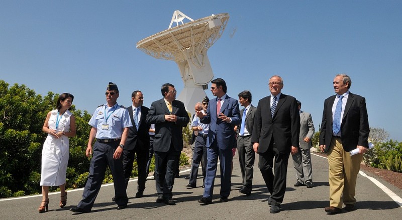 Jos� Manuel Soria, visita el Centro Espacial de Canarias en Maspalomas