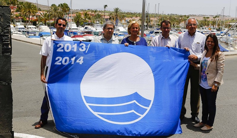 Pasito Blanco renueva la Bandera Azul