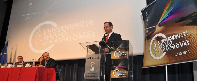 Antonio Castro inaugura la XXII Edici�n de la Universidad de Verano de Maspalomas