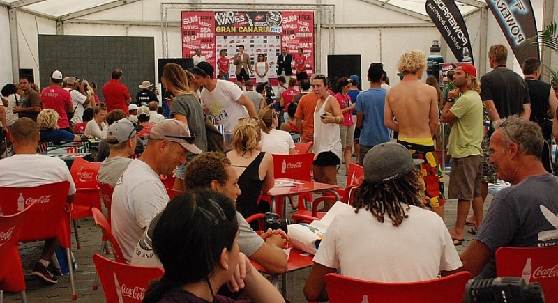 El Mundial de Windsurfing incrementa un 50-60% las ventas en comercios de Pozo Izquierdo