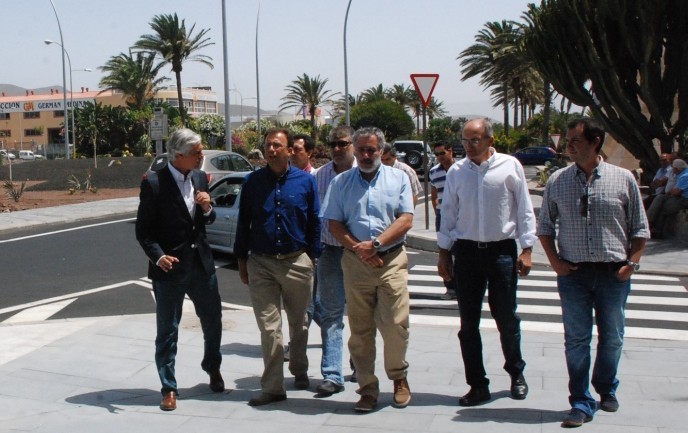 Se abre al tr�fico la Rotonda de Balos