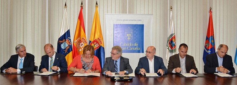 Cabildos y Ayuntamientos firman el Plan de Embellecimiento de la GC-1 