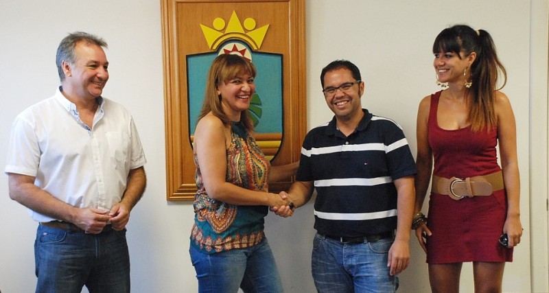 Santa Luc�a cede una oficina a UGT para formaci�n y orientaci�n laboral