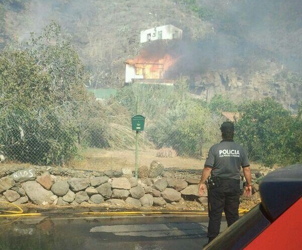 Estabilizado el incendio de Ayagaures