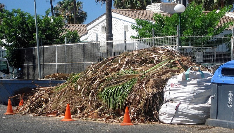 San Bartolom� denuncia la proliferaci�n de vertidos incontrolados 