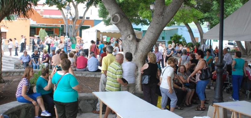 M�s de un centenar de mayores  de Santa Luc�a celebran el D�a Internacional del Mayor