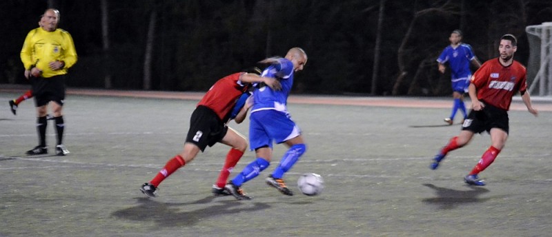 La U.D. San Fernando se deja en Fuerteventura otros tres puntos 