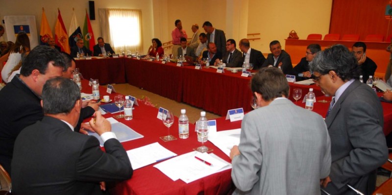 Sexta cumbre de alcaldes de Gran Canaria en Mog�n