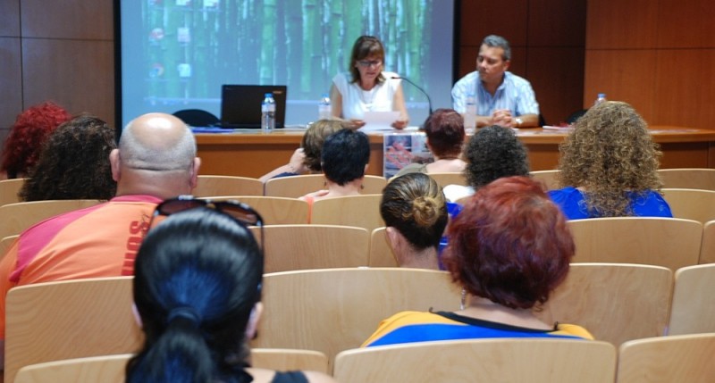 I Jornadas �Mujer y Asociacionismo� en Vecindario