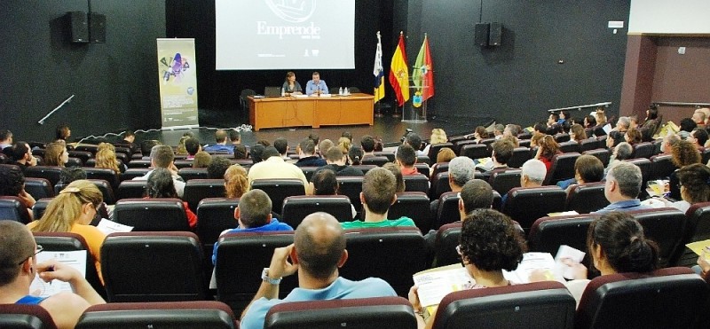 Santa Luc�a ampl�a el plazo de las ayudas al empleo aut�nomo hasta el d�a 30 de noviembre