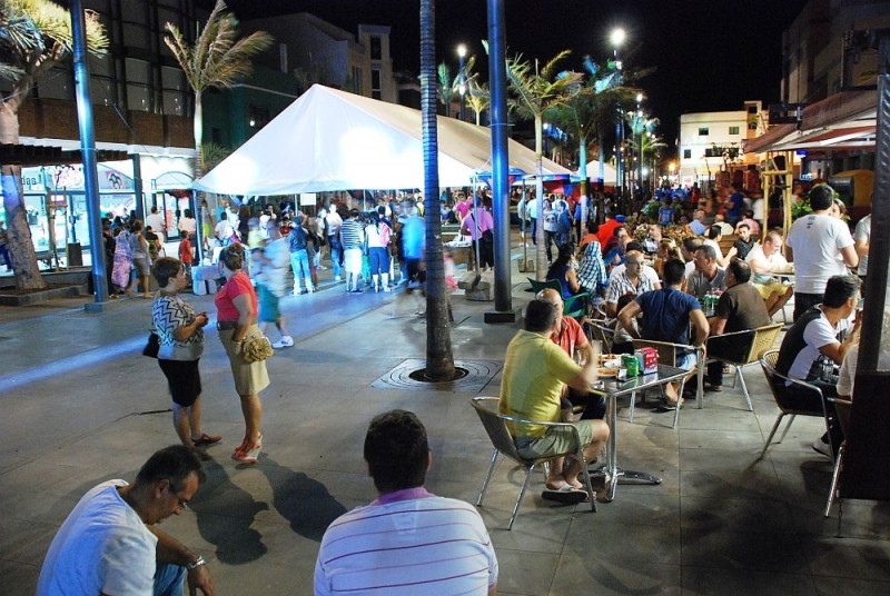 Santa Luc�a rebaja los impuestos del agua, contribuci�n y terrazas en zonas p�blicas