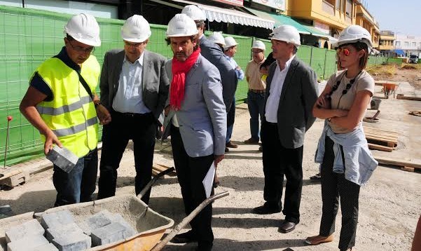La Zona Comercial Abierta de San Fernando concluir� al acabar el a�o