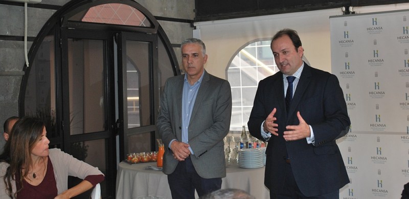 Turismo destaca la necesidad de potenciar los productos canarios 