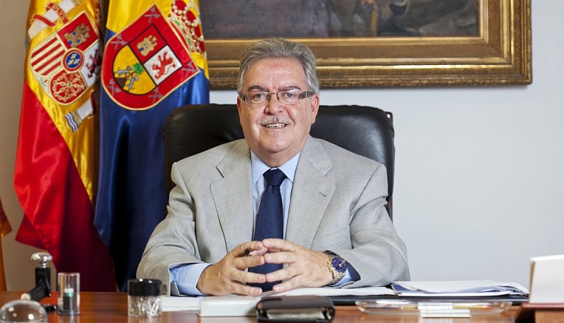 Bravo a Ribero:�Los desequilibrios suscitan  Insularismo Insolidario� 