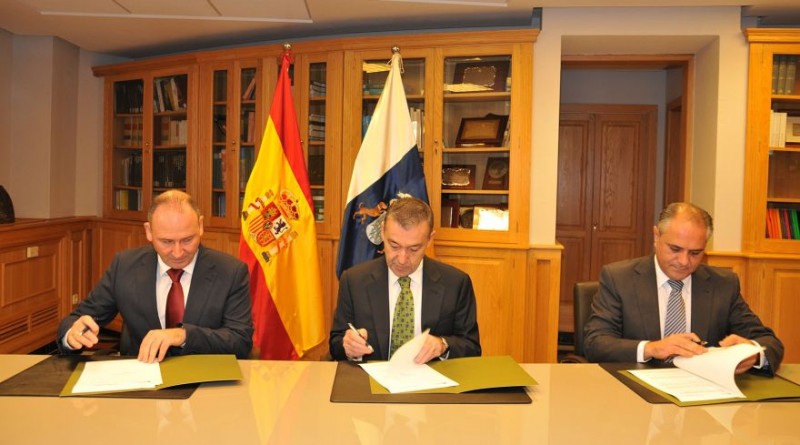 El Gobierno firma con  Banca March y Bankinter un acuerdo para financiar proyectos de modernizaci�n tur�stica 