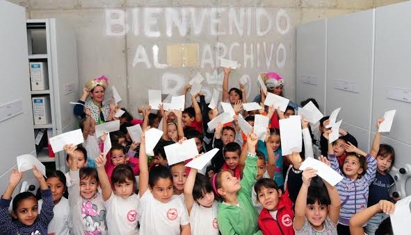 Maspalomas abre su archivo a los ni�os para que conozcan su Historia