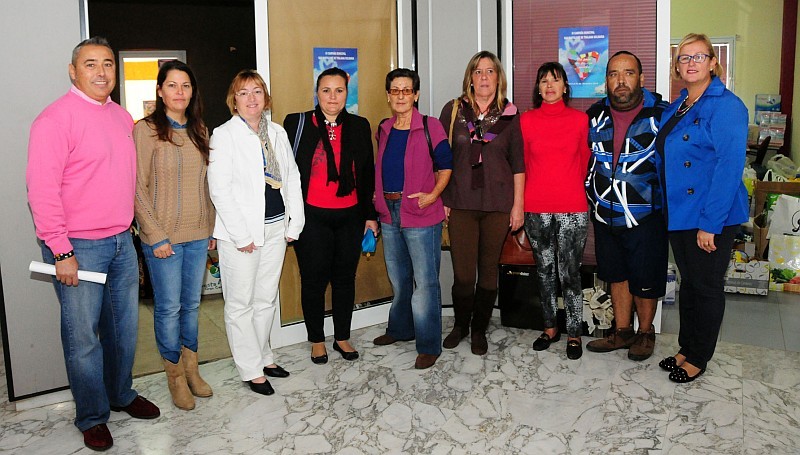 Elomar recibe las donaciones de la III Campa�a de Solidaridad