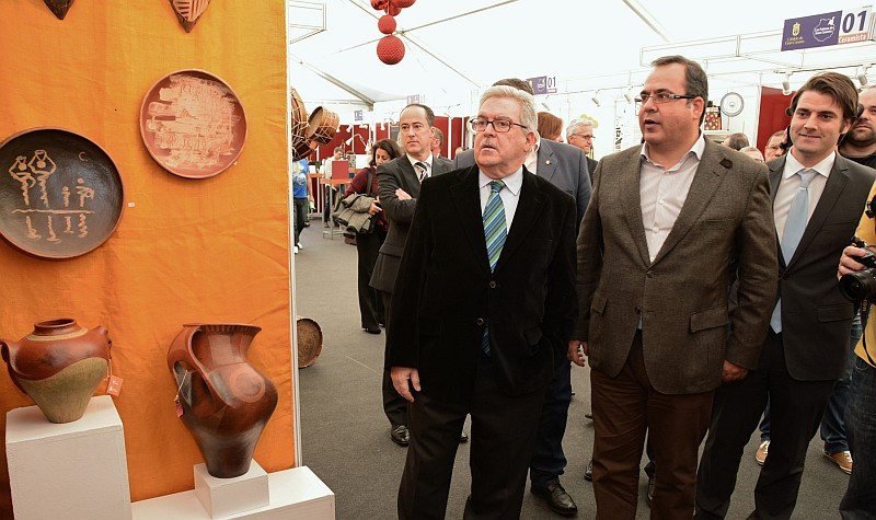  Inauguran en el Parque de San Telmo la Feria Insular de Artesan�a