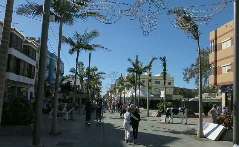 La Feria de Artesan�a de Vecindario instala 36 puestos en la zona peatonal de la Avenida de Canarias