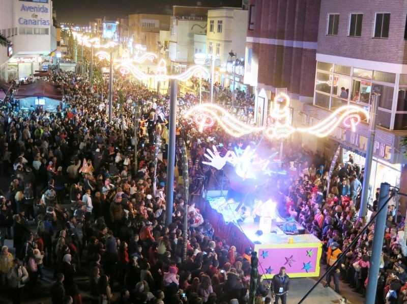 �Avenida de Canarias Paseo Comercial�, punto de compras y encuentro para miles de ciudadanos 