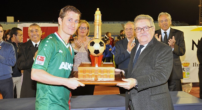 El Augsburg ganador del XXIX Torneo Internacional de F�tbol de Maspalomas 