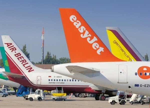 Las 'low cost' cierran 2013 en Canarias con casi 4,7 millones de pasajeros