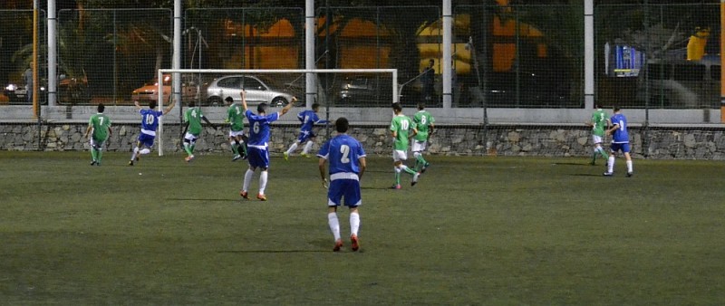 La U.D. San Fernando golea al C.D. Goleta y se congratula con su afici�n