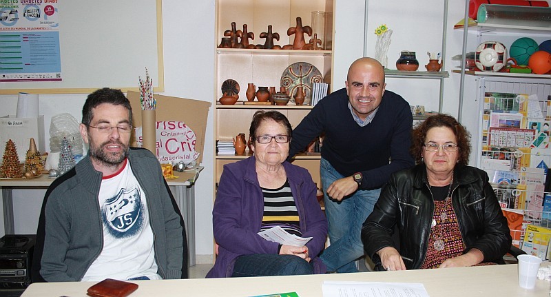 La Ejecutiva del PSC PSOE en Santa Luc�a visitan la asociaci�n �Afesur�