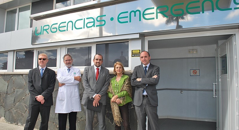 El director del �rea de Salud de Gran Canaria visita Hospiten Cl�nica Roca de San Agust�n   