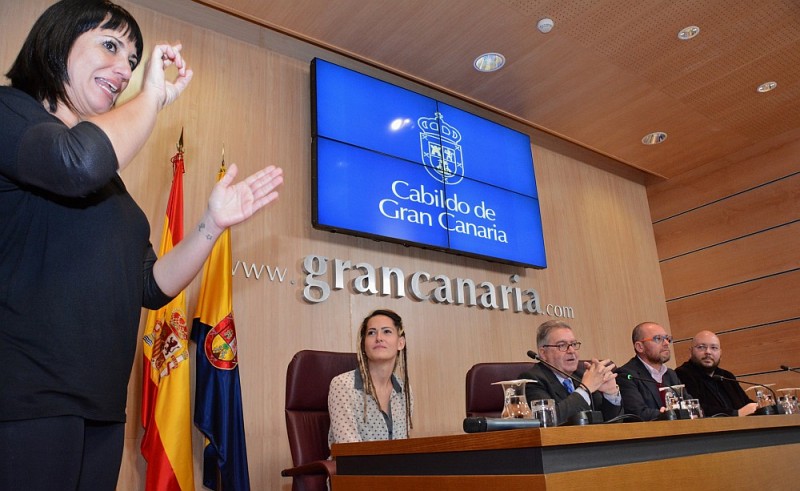 Bravo de Laguna presenta �Gran Canaria Accesible� galard�n de Reina del Carnaval 2014 