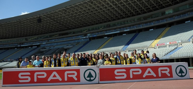 SPAR Gran Canaria lleva al f�tbol a �Los 50 incondicionales�