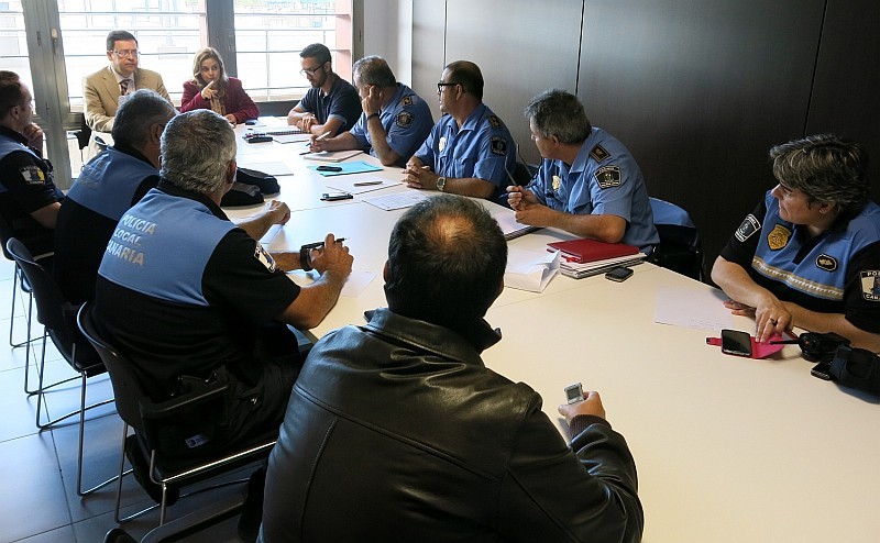 Polic�as locales de la isla programan en Santa Luc�a el plan de formaci�n 