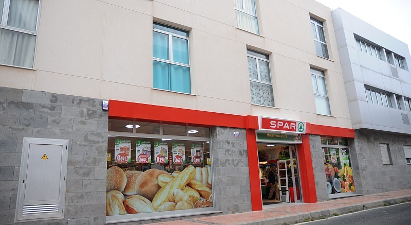 SPAR Gran Canaria se hace con tres supermercados D�a